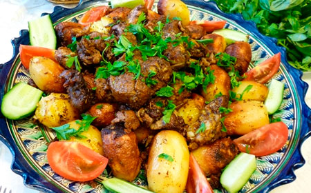Запеченное мясо с картофелем